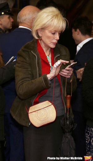 Lesley Stahl Photo