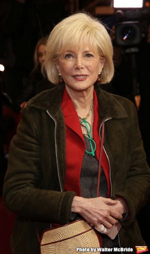 Lesley Stahl  Photo