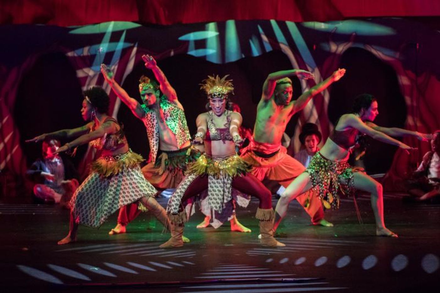 Review: PETER PAN AND TINKER BELL: A PIRATE'S CHRISTMAS Brings Panto Tradition to Music City  Image