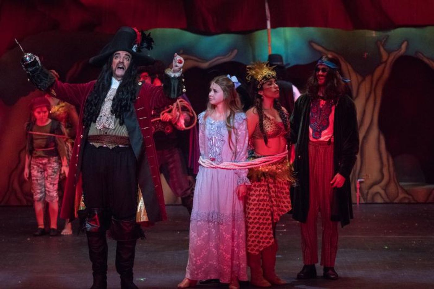 Review: PETER PAN AND TINKER BELL: A PIRATE'S CHRISTMAS Brings Panto Tradition to Music City  Image