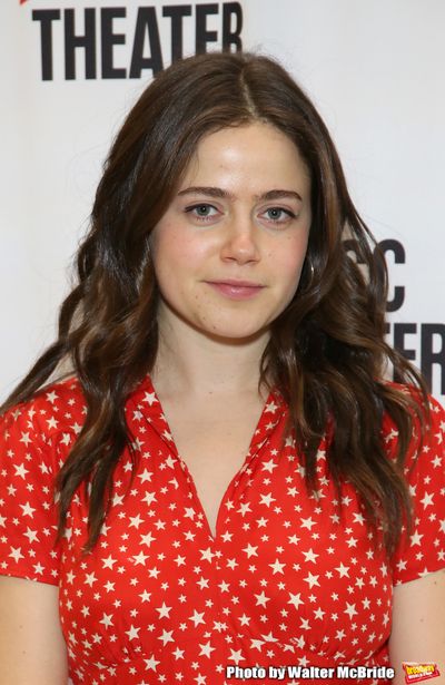 Molly Gordon  Photo