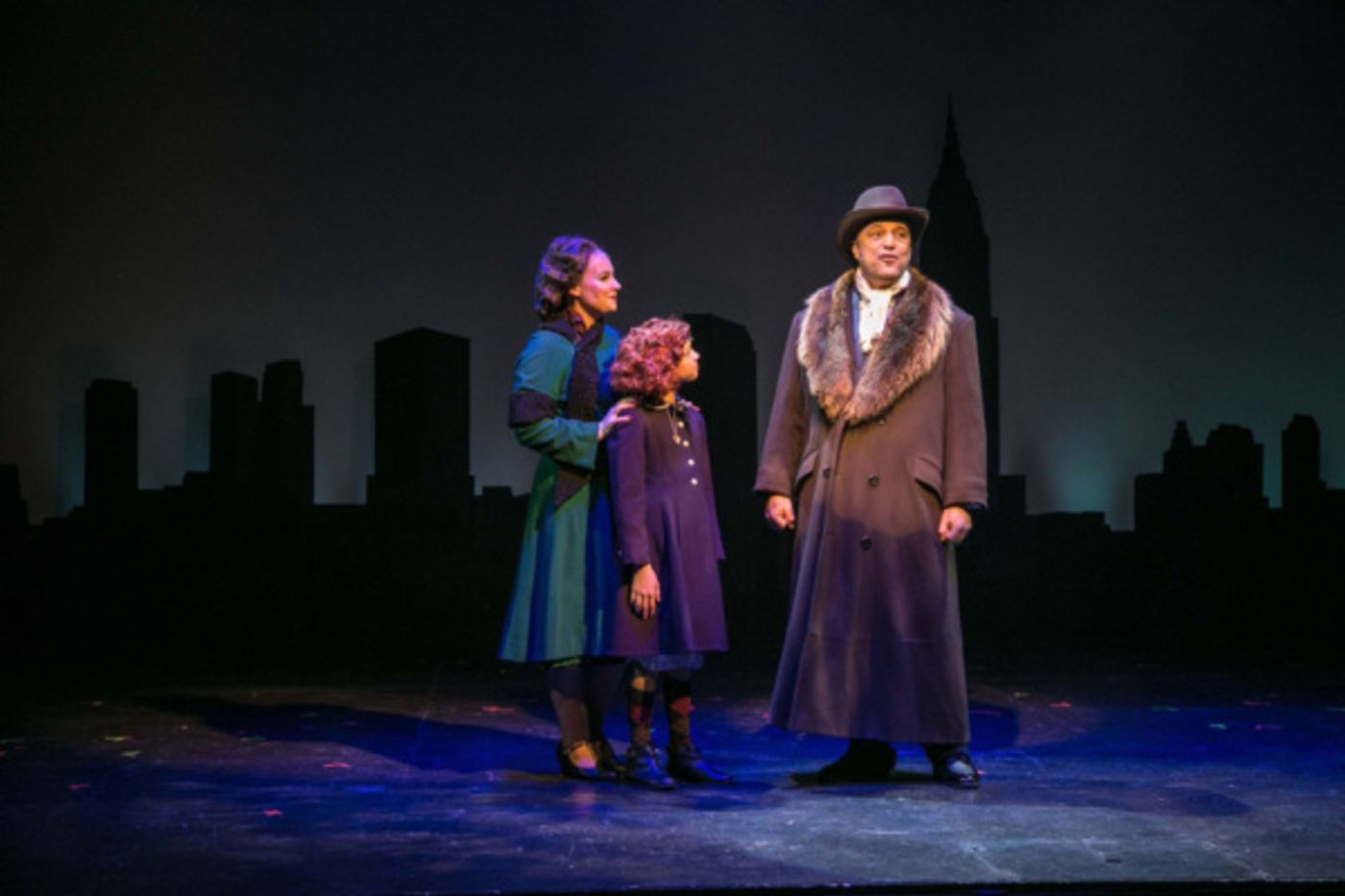 Photo Flash: Downtown Cabaret Theatre Stages ANNIE  Image