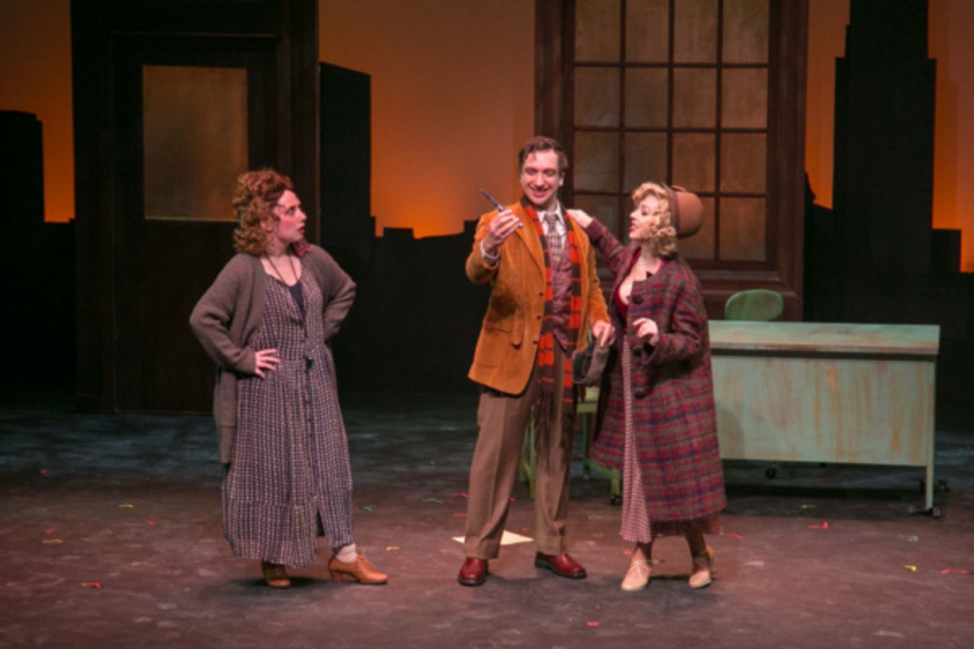 Photo Flash: Downtown Cabaret Theatre Stages ANNIE  Image