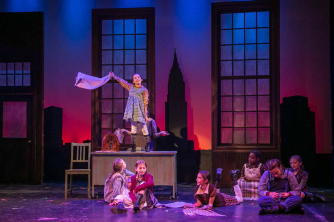 Photo Flash: Downtown Cabaret Theatre Stages ANNIE  Image