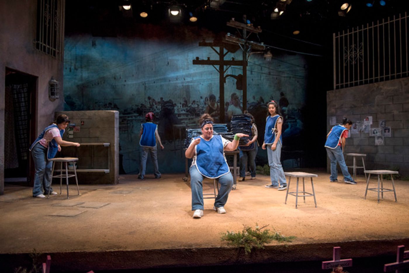 Photo Flash: First Look at Steppenwolf's LA RUTA  Image