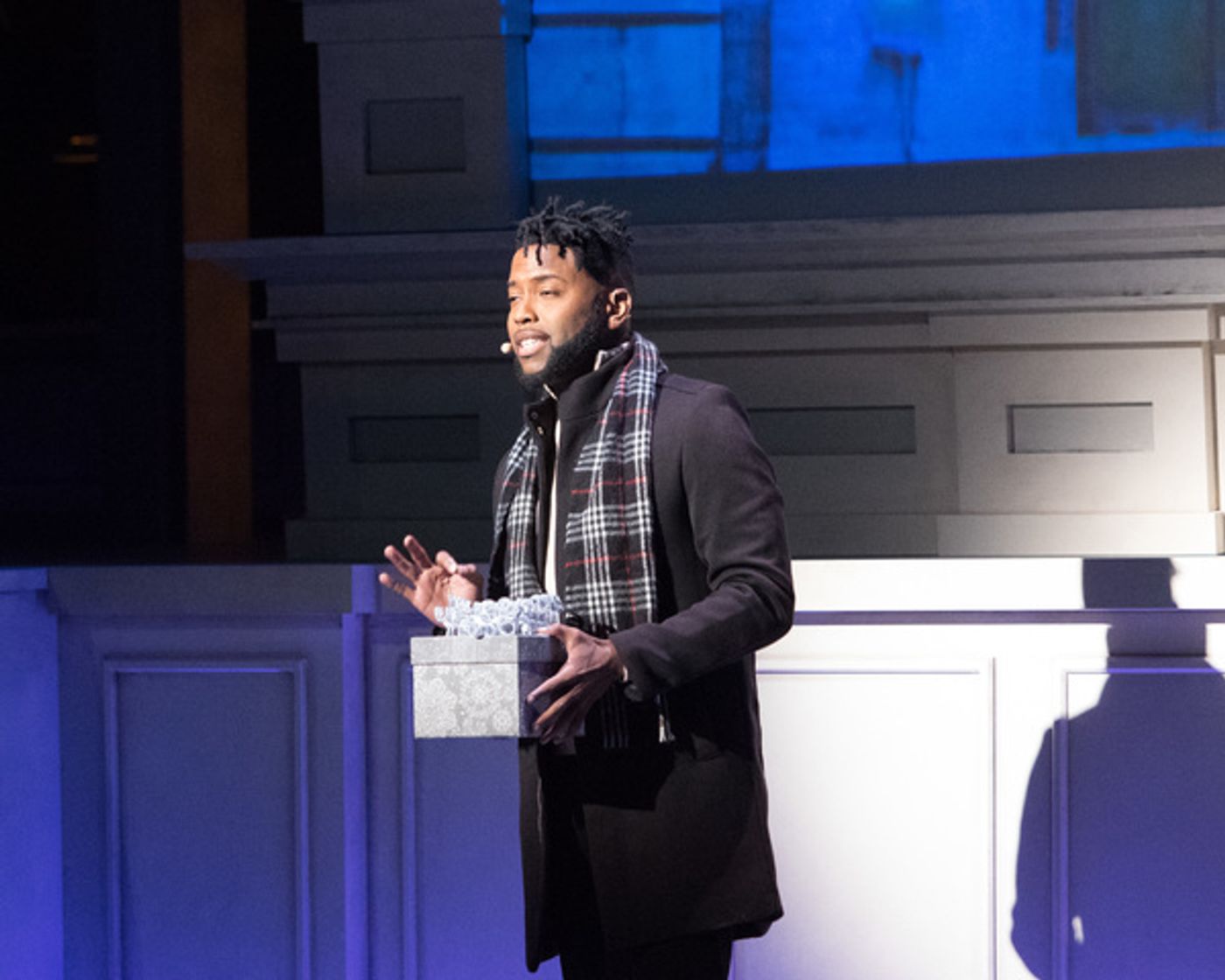 Photo Flash: LOVE ACTUALLY LIVE Brings The Holidays To The Wallis  Image
