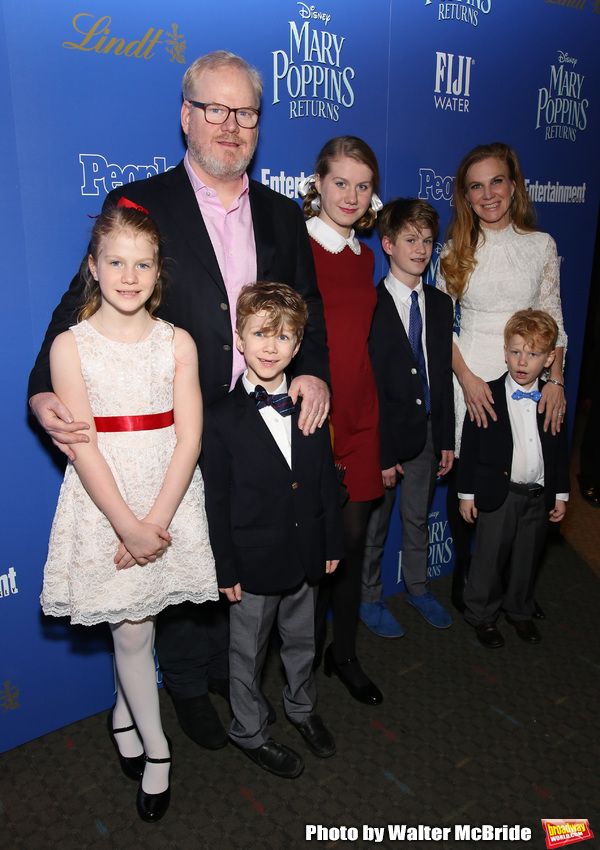 Photo Coverage: On the Practically Perfect Red Carpet for MARY POPPINS RETURNS New York Premiere! — photo 2 of 84