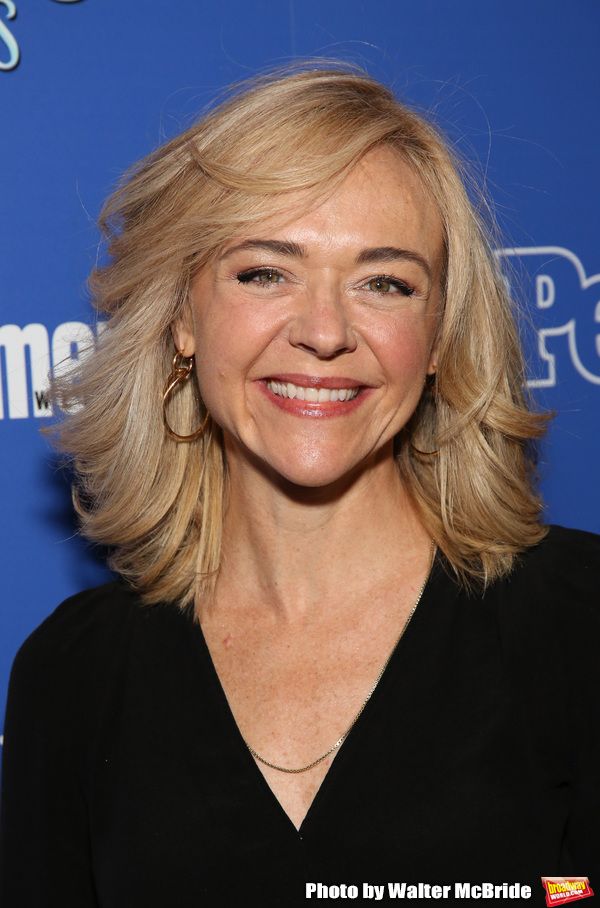Photo Coverage: On the Practically Perfect Red Carpet for MARY POPPINS RETURNS New York Premiere! — photo 19 of 84