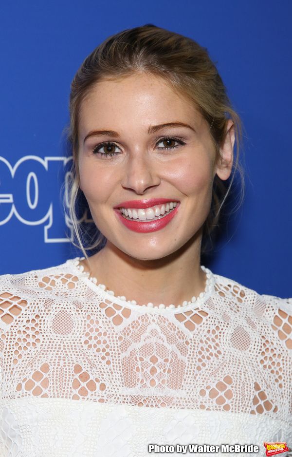 Photo Coverage: On the Practically Perfect Red Carpet for MARY POPPINS RETURNS New York Premiere! — photo 23 of 84