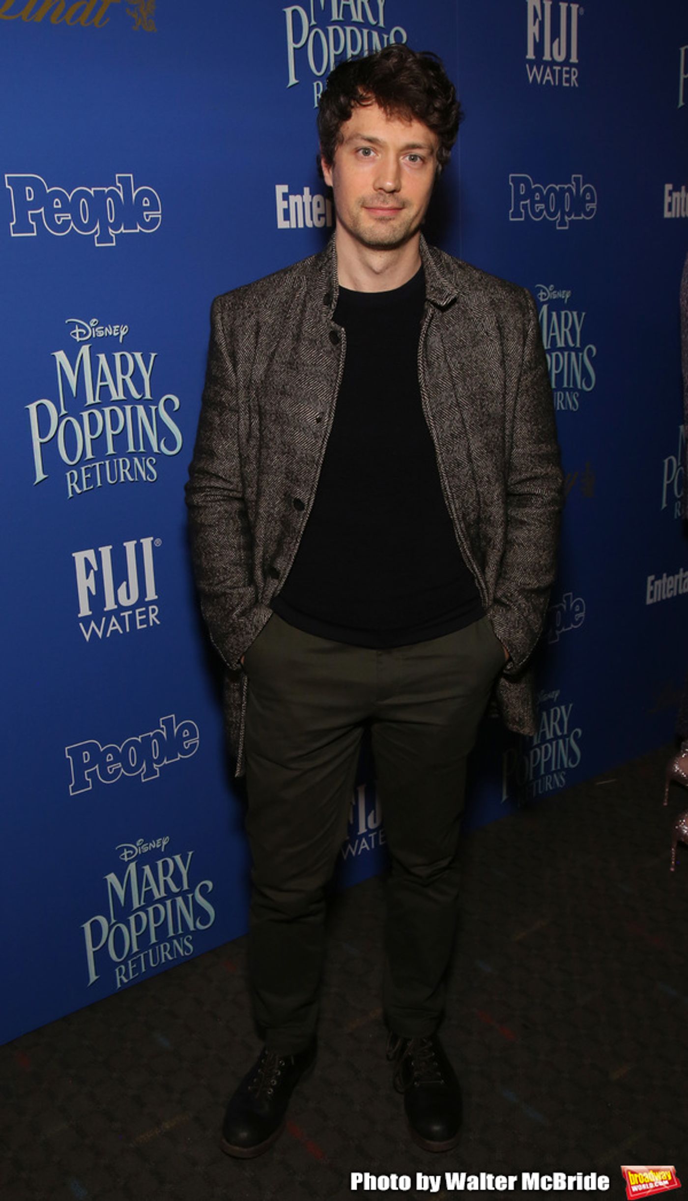 Photo Coverage: On the Practically Perfect Red Carpet for MARY POPPINS RETURNS New York Premiere!  Image