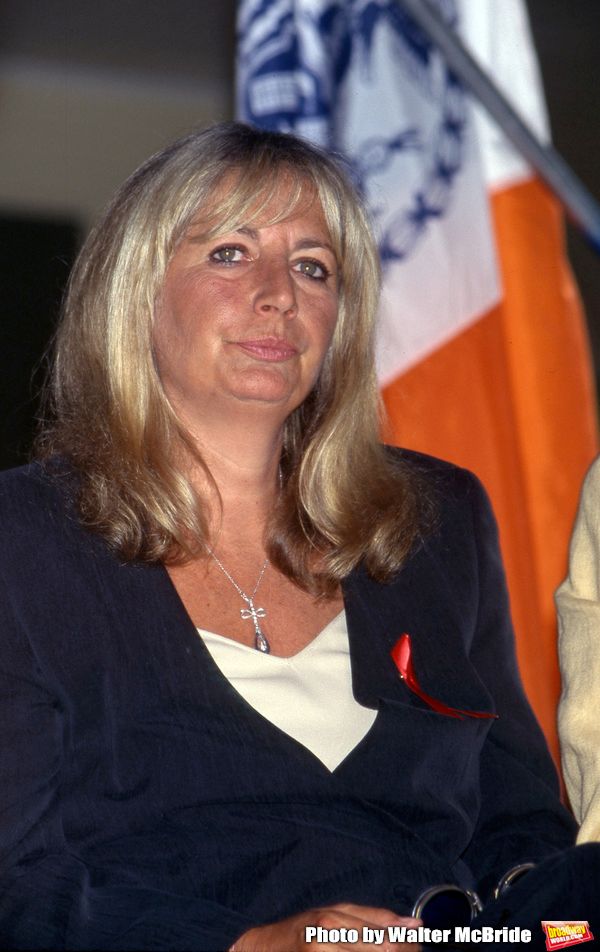 Penny Marshall attendsThe Crystal Apple Awards at Gracie Mansion on June 13, 1996 in  Photo