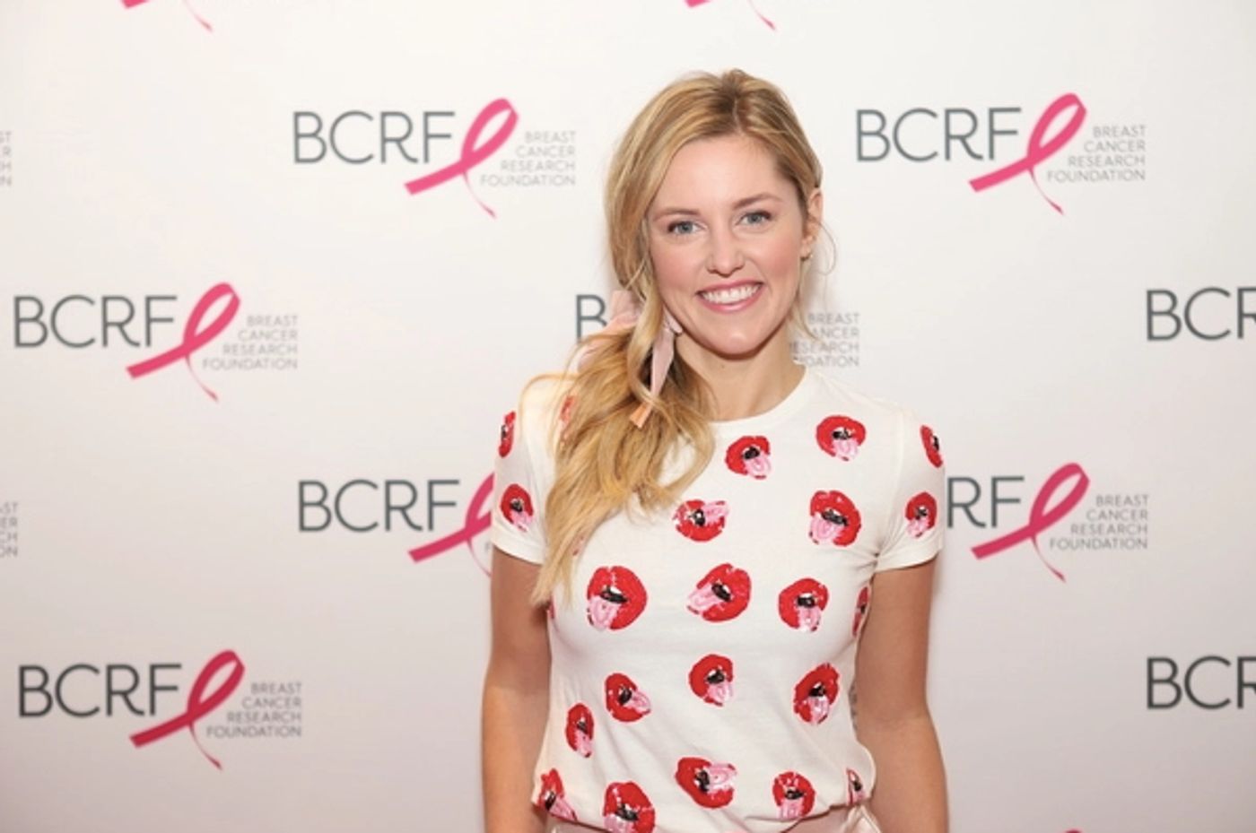 Wake Up With BWW 12/21: THE PLAY THE GOES WRONG Transfers Off-Broadway, and More!