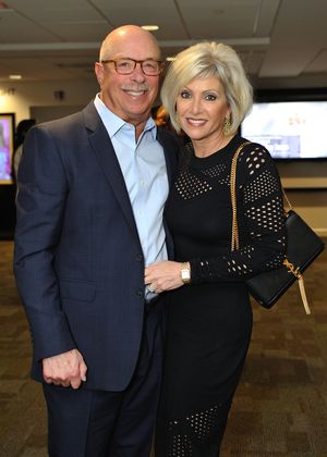 Sandy and Isanne Fisher Photo