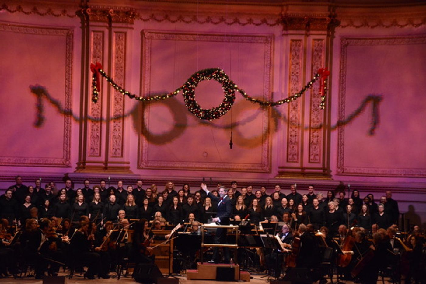 Photo Coverage: The New York Pops and Ashley Brown Perform Holiday Music in UNDER THE MISTLETOE Concert  Image