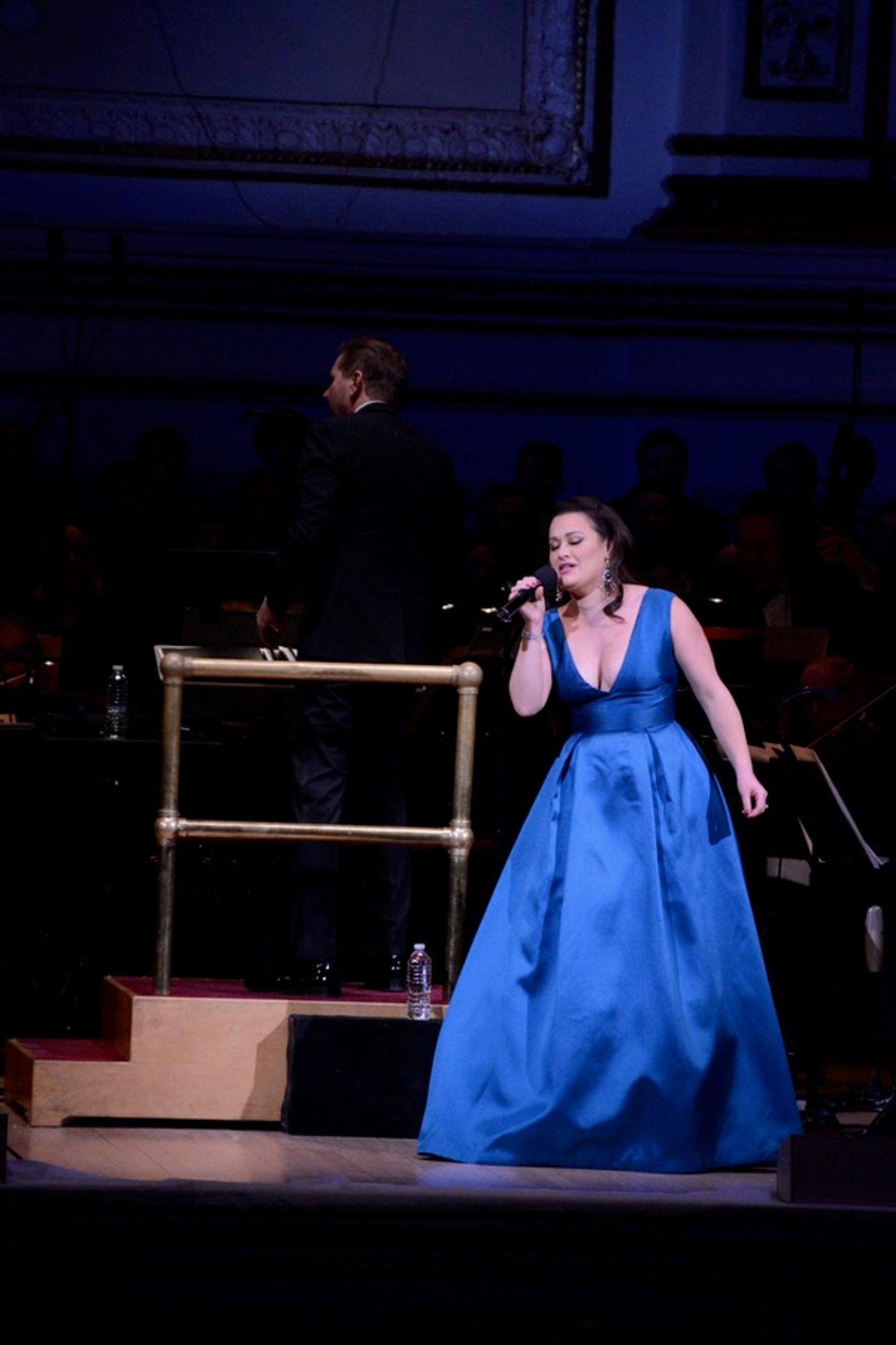 Photo Coverage: The New York Pops and Ashley Brown Perform Holiday Music in UNDER THE MISTLETOE Concert  Image