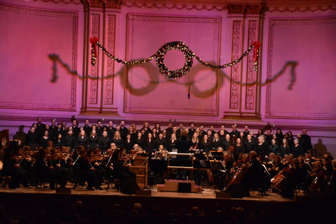 Photo Coverage: The New York Pops and Ashley Brown Perform Holiday Music in UNDER THE MISTLETOE Concert  Image