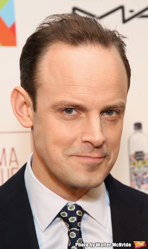 Harry Hadden-Paton attends the 2018 Drama League Awards at the Marriot Marquis Times Square on May 18, 2018 in New York City. @ BroadwayWorld Harry Hadden-Paton attends the 2018 Drama League Awards at the Marriot Marquis Times Photo