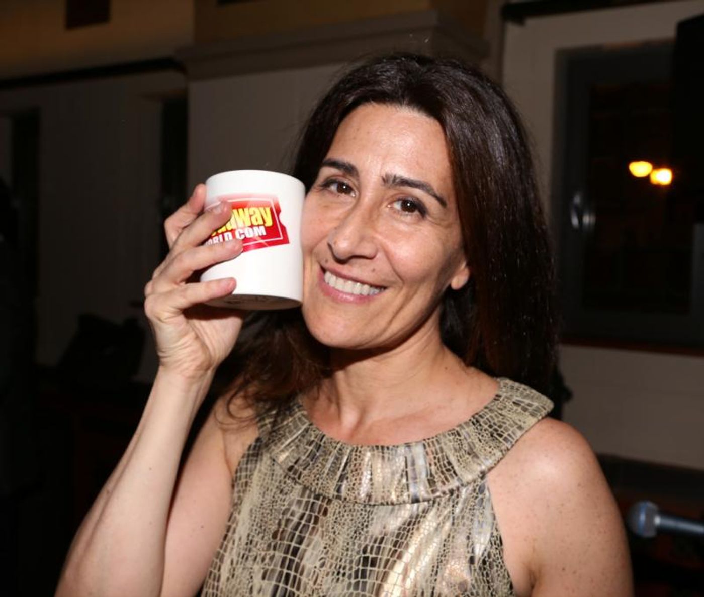 Wake Up With BWW 12/28: PARADE Reading, Kennedy Center Honors, and More!  Image