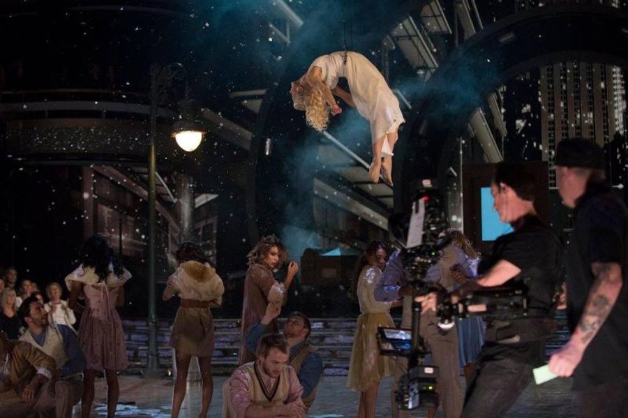 BWW INTERVIEW: MARINDA DAVIS, A DANCE TEACHER, MULTIPLE FATAL ILLNESS FIGHTER, AND CHOREOGRAPHER at NBC Dancing With The Stars Image
