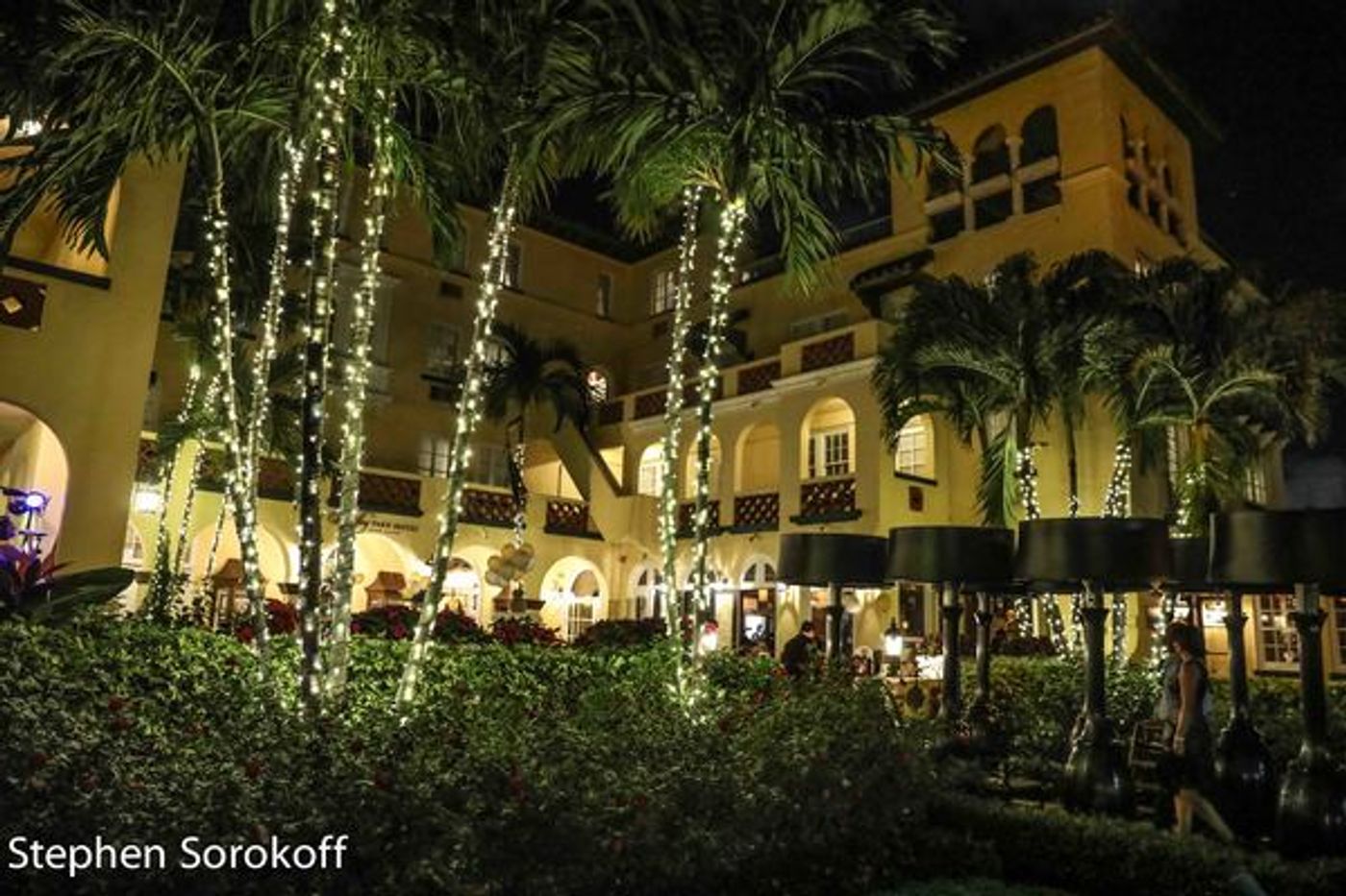 Photo Coverage: International Singers Lilian & Maycol Ring In The New Year at Trevini  Image