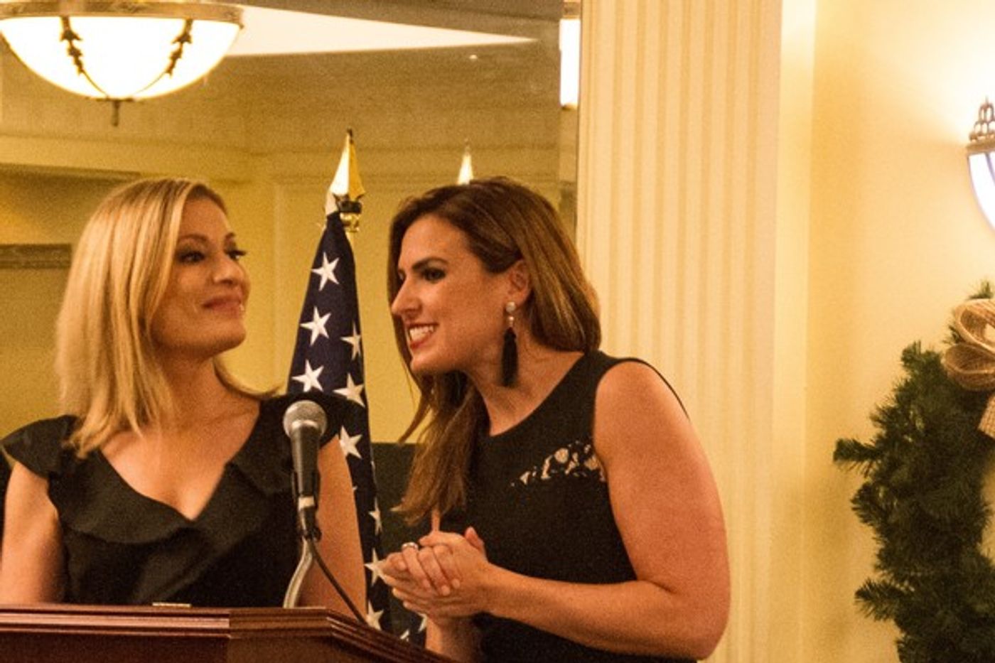 Third Annual CHRISTMAS SOIREE With Tenor Anthony Kearns Comes to Phoenix Park Hotel  Image