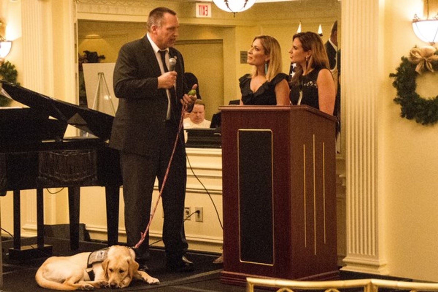 Third Annual CHRISTMAS SOIREE With Tenor Anthony Kearns Comes to Phoenix Park Hotel  Image