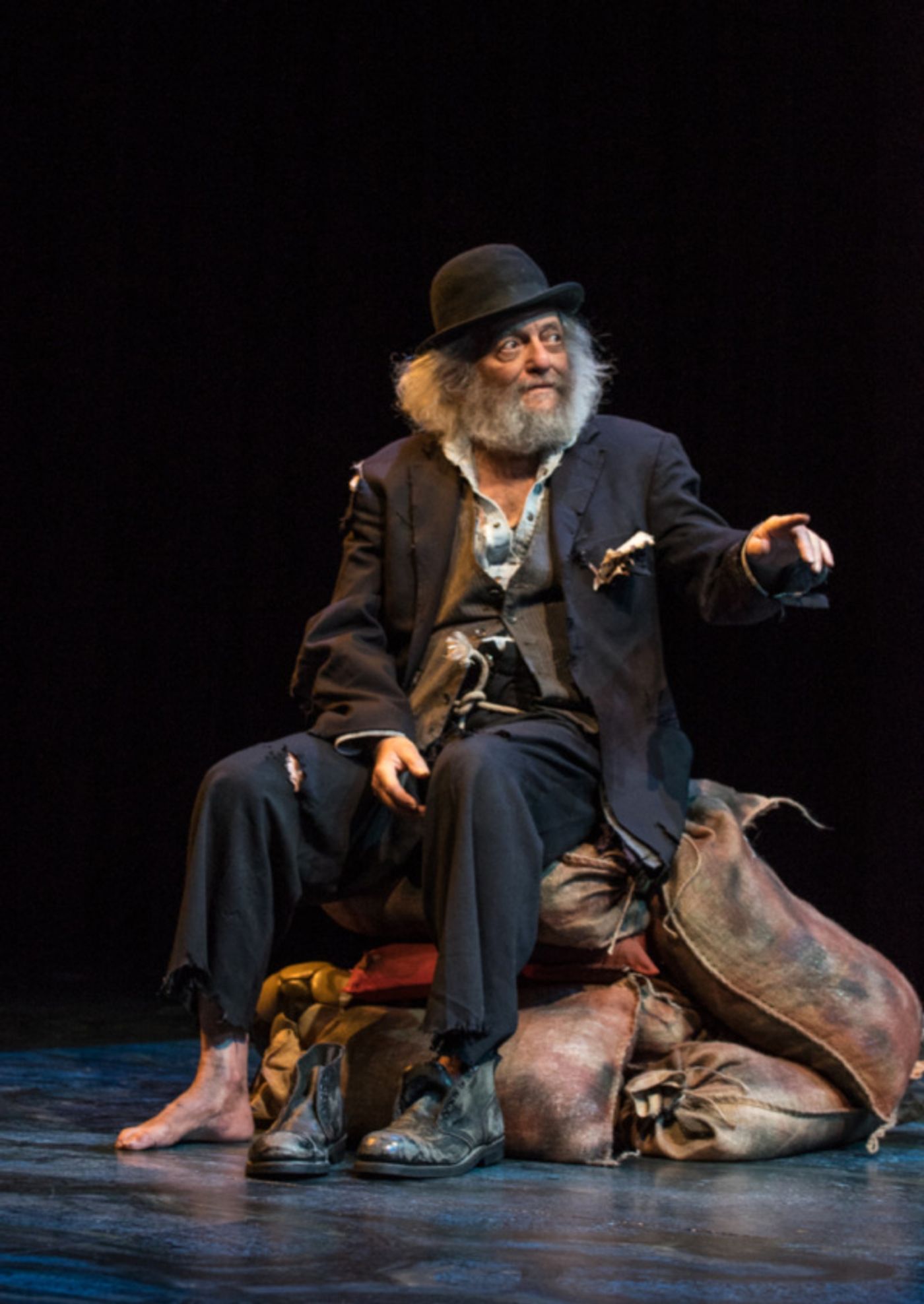 Photo Flash: First Look At WAITING FOR GODOT In Yiddish At The 14th Street Y Photo Flash: First Look At WAITING FOR GODOT In Yiddish At The 14th Street Y Image