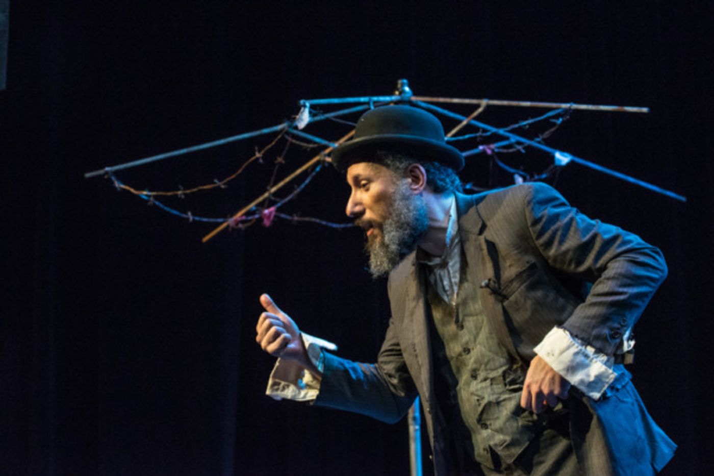 Photo Flash: First Look At WAITING FOR GODOT In Yiddish At The 14th Street Y Photo Flash: First Look At WAITING FOR GODOT In Yiddish At The 14th Street Y Image