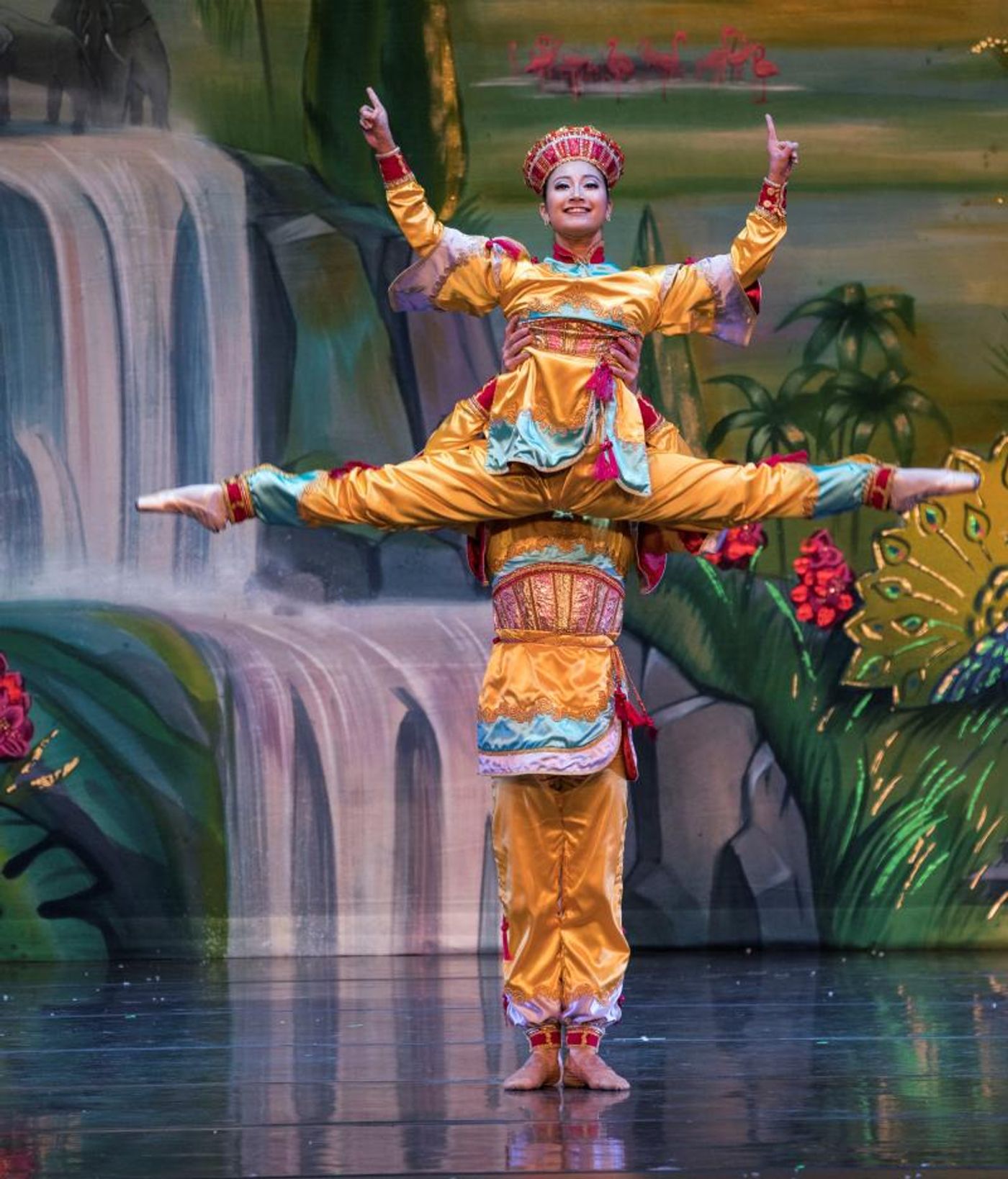 Review: Moscow Ballet's THE GREAT RUSSIAN NUTCRACKER Wows And Satiates At The Soraya  Image