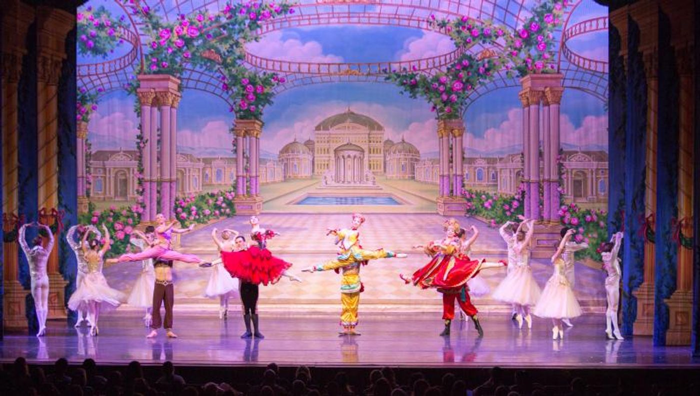 Review: Moscow Ballet's THE GREAT RUSSIAN NUTCRACKER Wows And Satiates At The Soraya  Image