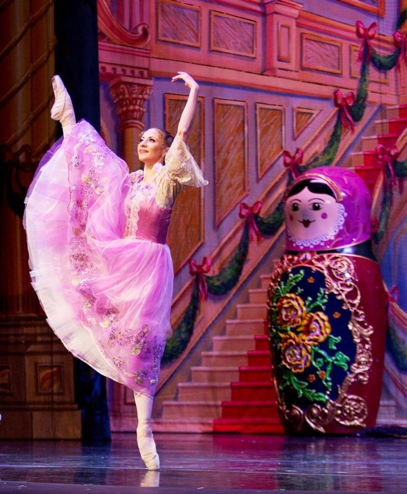 Review: Moscow Ballet's THE GREAT RUSSIAN NUTCRACKER Wows And Satiates At The Soraya  Image