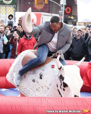 Michael Strahan @ BroadwayWorld Michael Strahan Photo