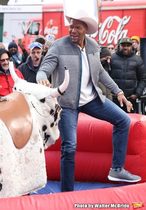 Michael Strahan @ BroadwayWorld Michael Strahan Photo
