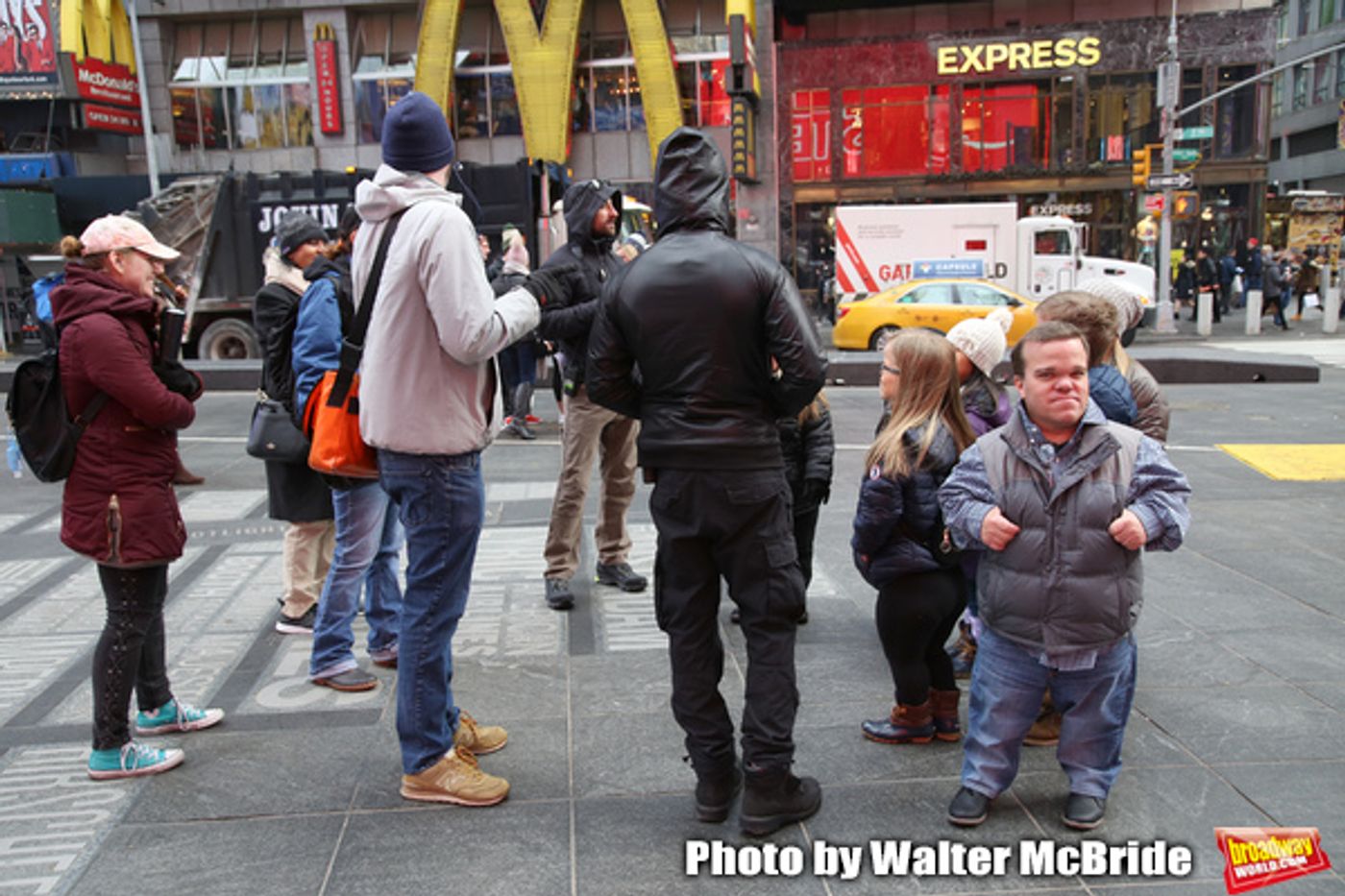 Photo Coverage: The Cast Of 7 LITTLE JOHNSTONS Film Their Visit To Times Square Photo Coverage: The Cast Of 7 LITTLE JOHNSTONS Film Their Visit To Times Square Image