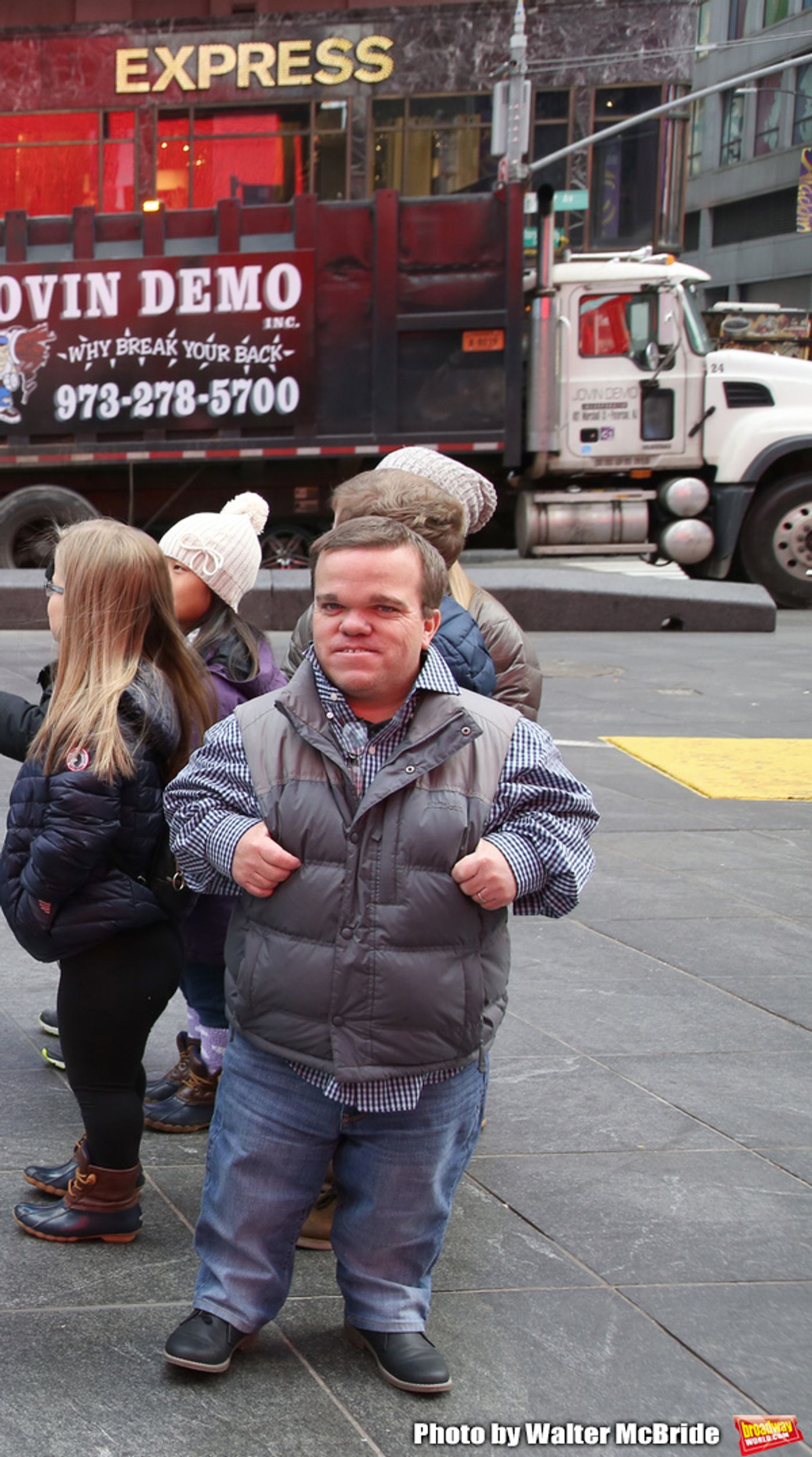 Photo Coverage: The Cast Of 7 LITTLE JOHNSTONS Film Their Visit To Times Square Photo Coverage: The Cast Of 7 LITTLE JOHNSTONS Film Their Visit To Times Square Image