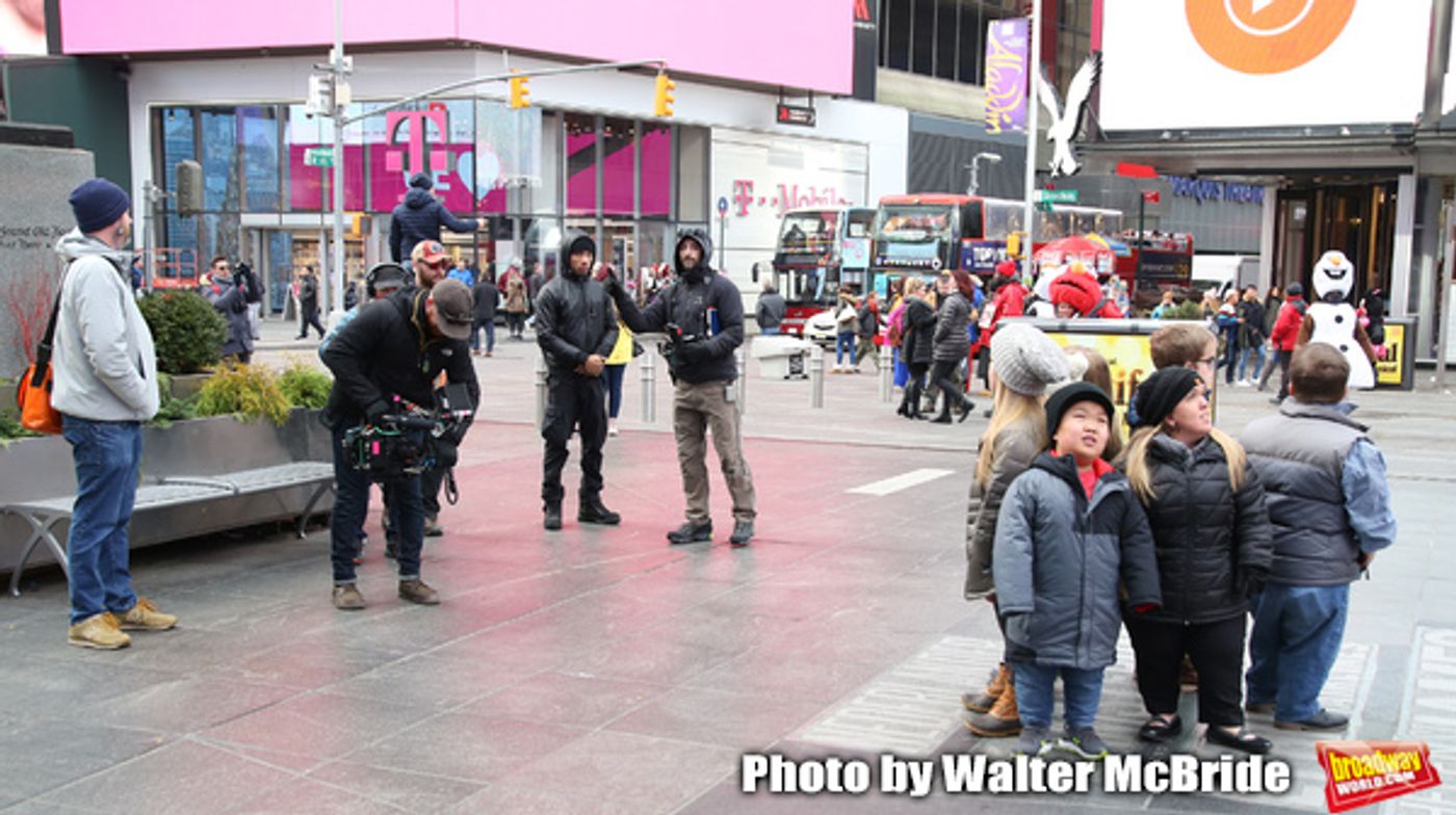 Photo Coverage: The Cast Of 7 LITTLE JOHNSTONS Film Their Visit To Times Square Photo Coverage: The Cast Of 7 LITTLE JOHNSTONS Film Their Visit To Times Square Image