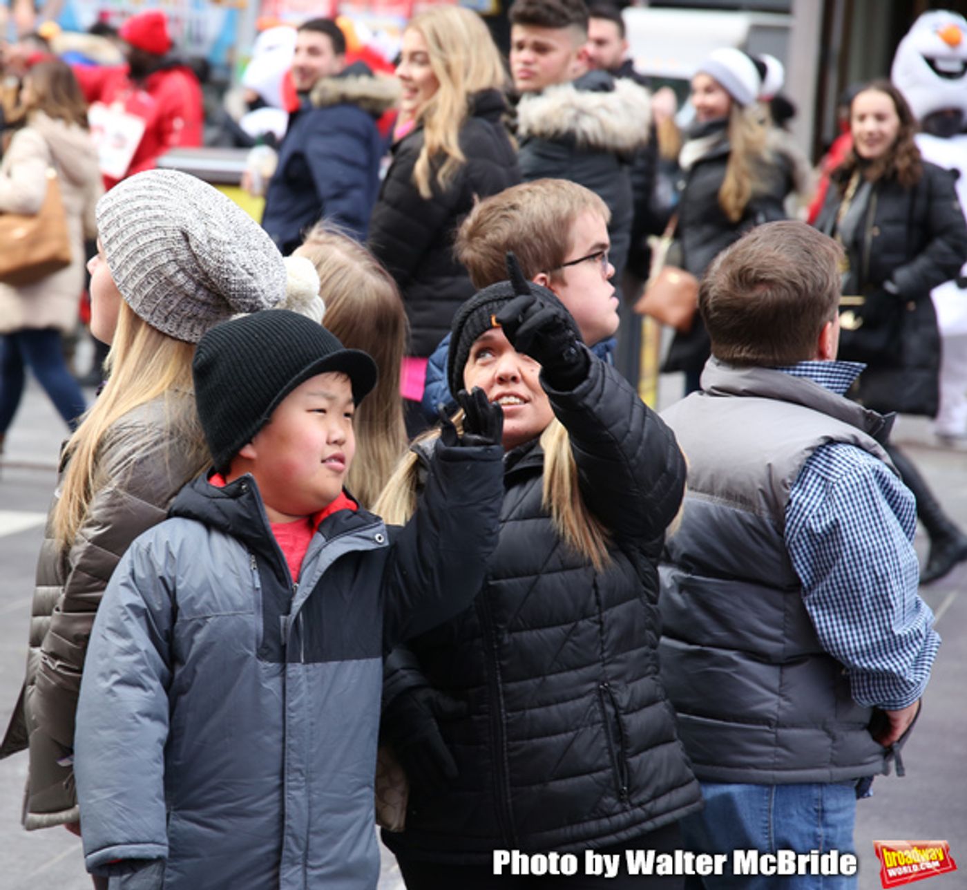 Photo Coverage: The Cast Of 7 LITTLE JOHNSTONS Film Their Visit To Times Square Photo Coverage: The Cast Of 7 LITTLE JOHNSTONS Film Their Visit To Times Square Image