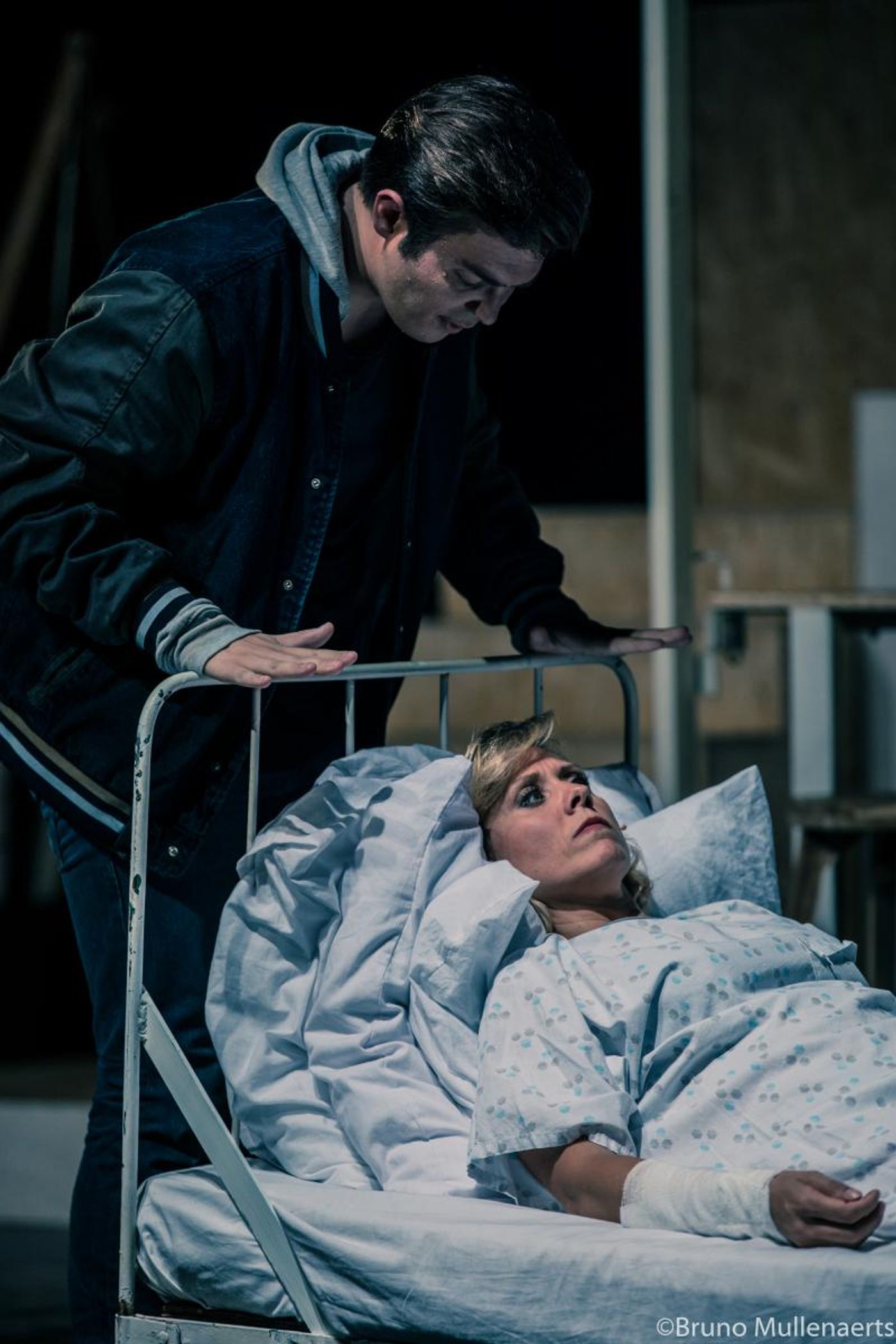 Review: NEXT TO NORMAL at Karreveld Castle Review: NEXT TO NORMAL at Karreveld Castle Image