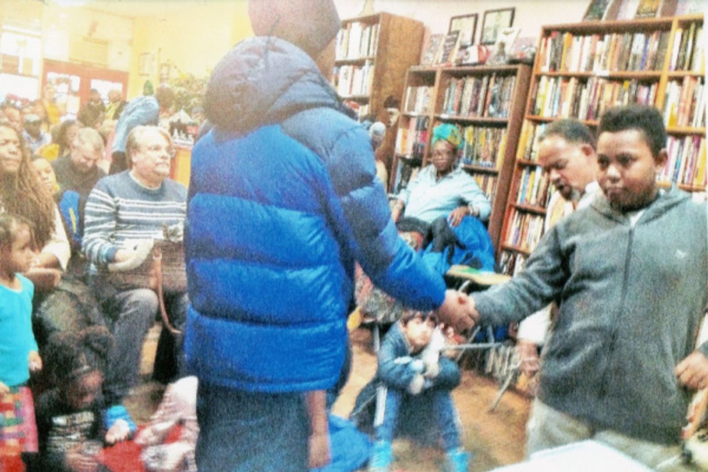 Photo Flash: Inside the First Annual Kwanzaa Celebration at Sisters Uptown Bookstore  Image
