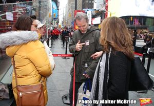 Stephen Bogardus and Andrea Burns
with theatergoers @ BroadwayWorld Stephen Bogardus and Andrea Burns
with theatergoers Photo