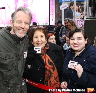 Stephen Bogardus with theatergoers Photo