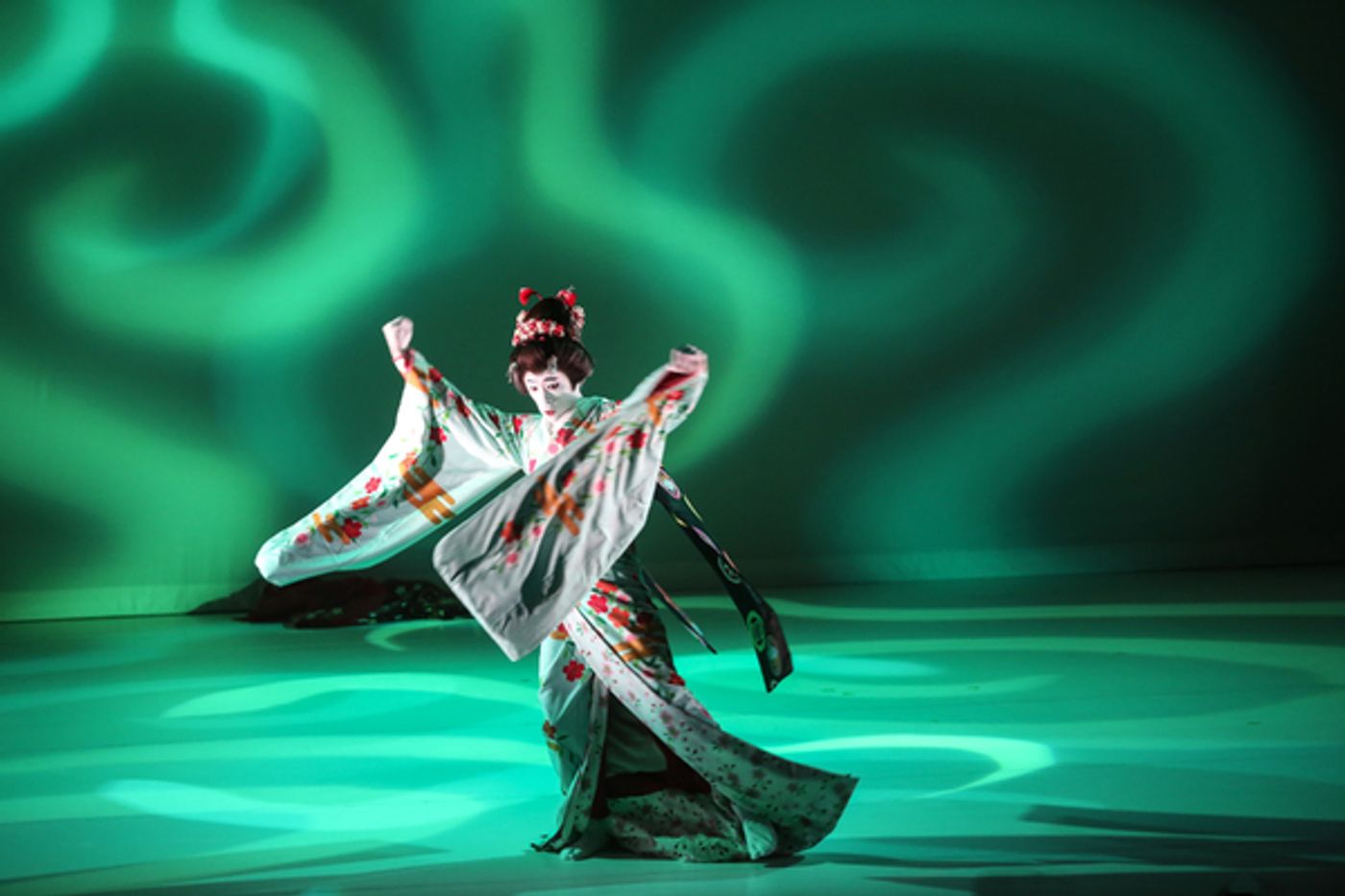 Review: CONTEMPORARY DANCE FESTIVAL: JAPAN + EAST ASIA Sets the Bar & Demonstrates a New Vocabulary Review: CONTEMPORARY DANCE FESTIVAL: JAPAN + EAST ASIA Sets the Bar & Demonstrates a New Vocabulary Image