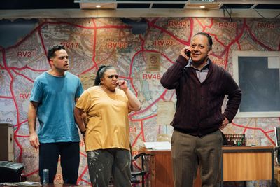 Karan Gill (Shazad), Rina Fatania (Samina), Kammy Darweish (Mansha). Credit Helen Mur Photo