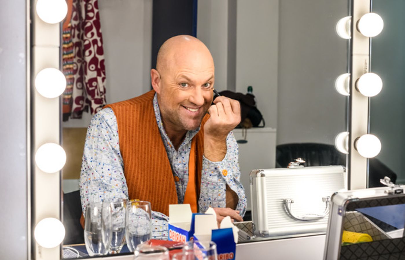 Photo Flash: Backstage at Birmingham Hippodrome's PETER PAN Photo Flash: Backstage at Birmingham Hippodrome's PETER PAN Image