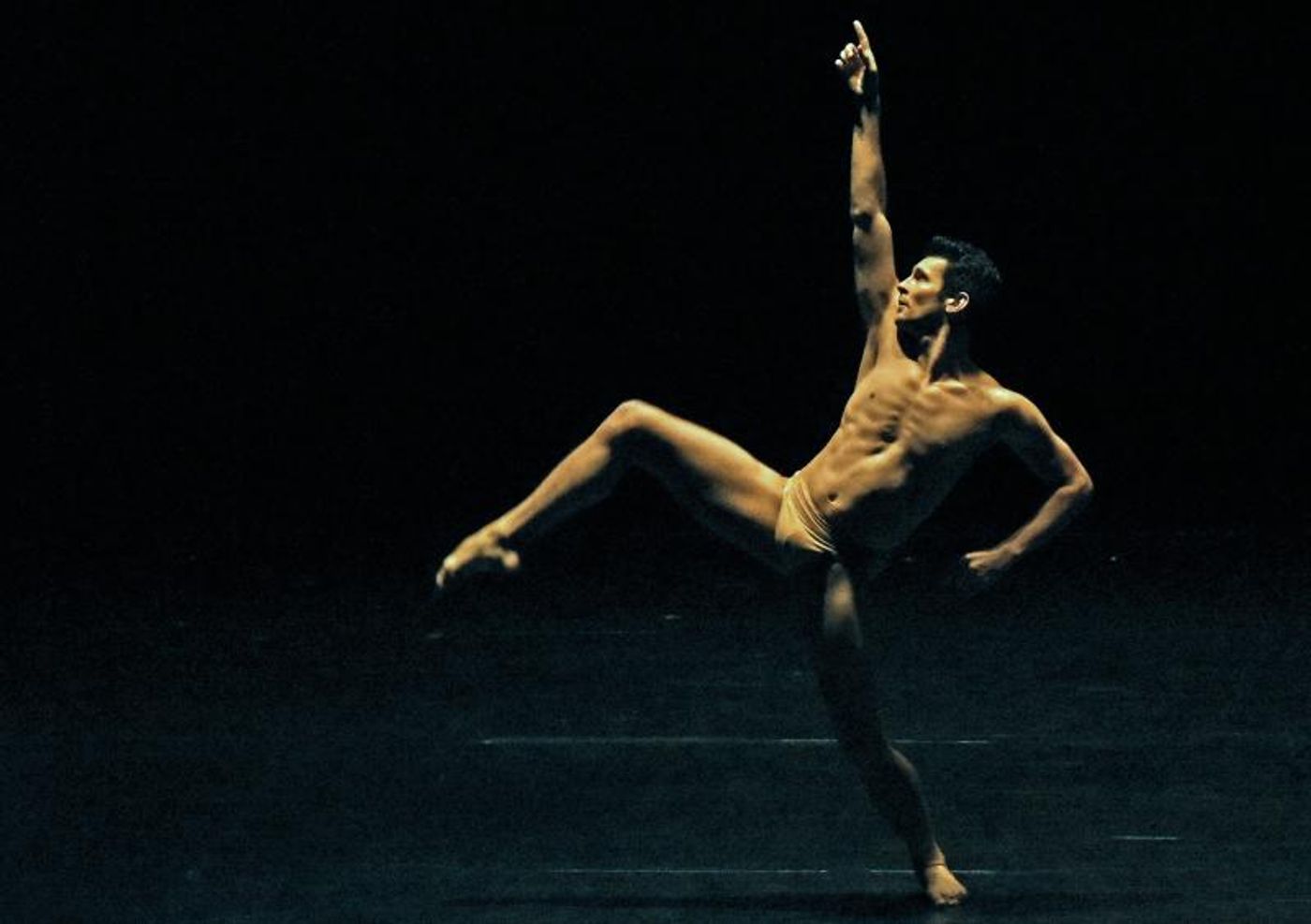 Review: HUBBARD STREET DANCE CHICAGO & THIRD COAST PERCUSSION BLEND THEIR TALENTS INTO A FASCINATING EVENT  at The Wallis Annenberg Center For The Performing Arts  Image