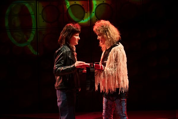 Photos: First Look at Atlantic's EDDIE AND DAVE — photo 3 of 13