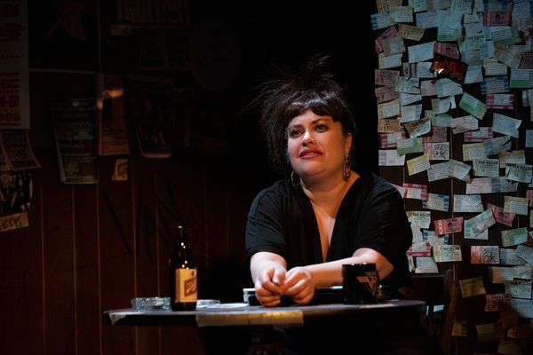 Photos: First Look at Atlantic's EDDIE AND DAVE — photo 13 of 13