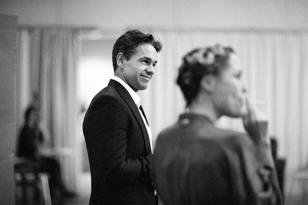 Gillian Anderson, Julian Ovenden Photo