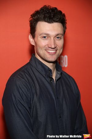 Bryce Pinkham  Photo