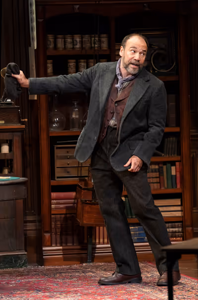 Danny Burstein Photo